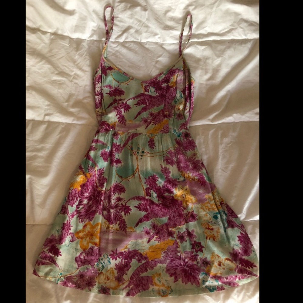 BILLABONG FLORAL DRESS